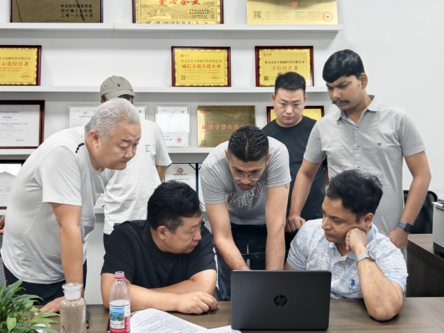 设备验收:印度客户来厂核查91香蕉视频在线看机质量